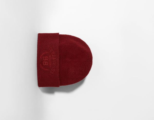 Bershka Embroidered Varsity Beanie Caps Heren Donkerrood | BIN6p8aXvUl