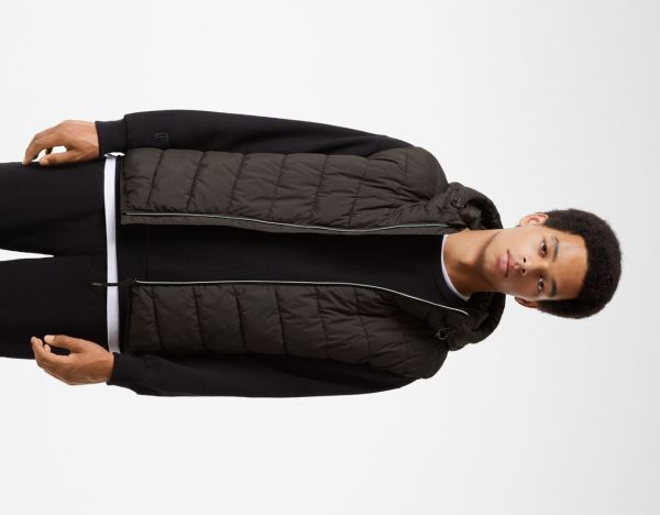 Bershka Gewatteerd Vest With Hood Bovenkleding Heren Zwart | CWRtsoCDdIh