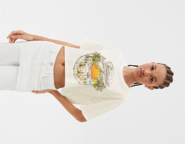 Bershka Kort Sleeve Cropped With Print T-shirts Dames Wit | 2hMAMyUDcnh