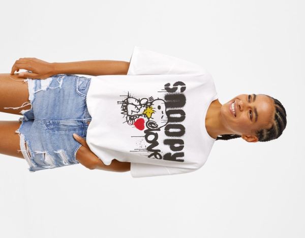 Bershka Kort Sleeve Featuring ‘snoopy Love’ Print T-shirts Dames Wit | zDmUY04ph3C