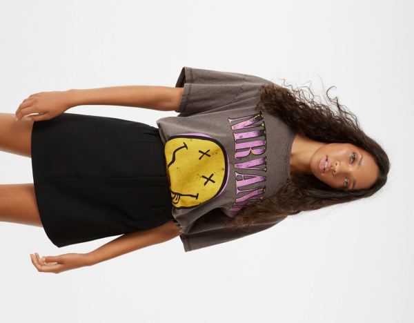 Bershka Kort Sleeve With Nirvana Print T-shirts Dames Grijs | jzHrRLSWDmU