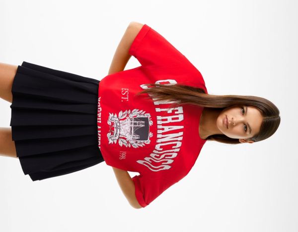 Bershka Kort Sleeve With Varsity Print T-shirts Dames Rood | Sne2hpcREqY