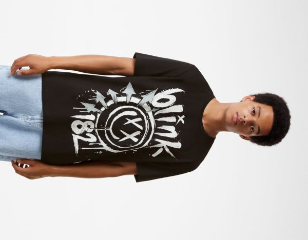 Bershka Regular-fit Kort Sleeve Featuring Blink 182 Print T-shirts Heren Zwart | N2K8COssurz