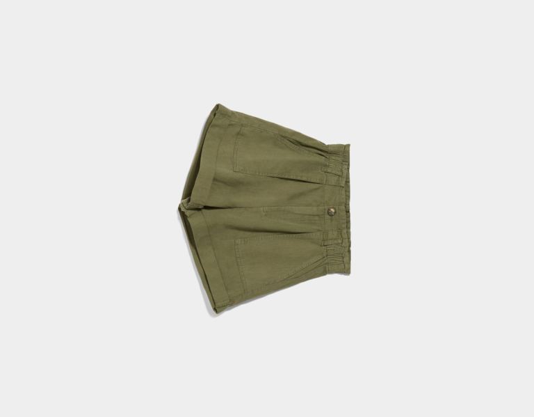 Bershka Cargo Bermuda With A Feminine Cut Korte Broek Dames Khaki | LuN9RZTDfLg