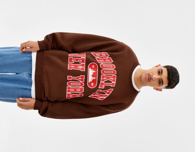 Bershka Crew Neck College Print Sweatshirts Heren Bruin | 11XXA0JTx0w