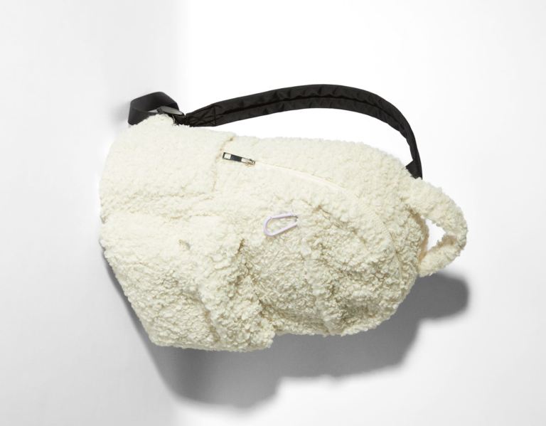 Bershka Faux Fur Backpack Tassen Dames Room | wUWOyIxeGto