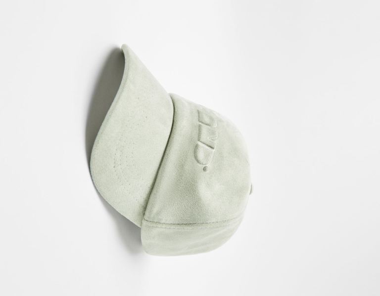 Bershka Faux Suede Caps Heren Groen | 9Gcgb2FnCSW