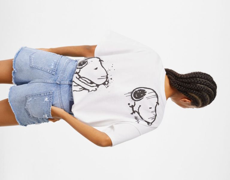 Bershka Kort Sleeve Featuring ‘snoopy Love’ Print T-shirts Dames Wit | zDmUY04ph3C