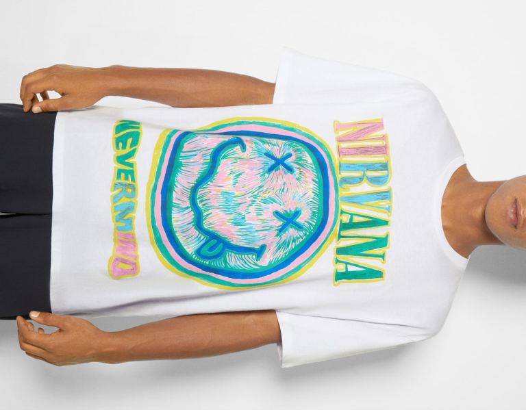 Bershka Kort Sleeve With Nirvana Print T-shirts Heren Wit | eFXY6a8VxBQ