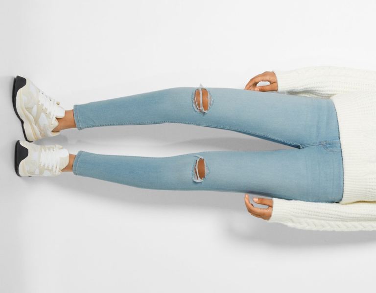 Bershka Low-rise Mager Jeans Dames Lichtblauw | EmCXkdVhnEg