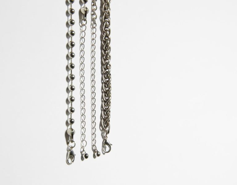 Bershka Necklace With Cross Pendants Sieraden Heren Zilver | rGhKPcevvdV