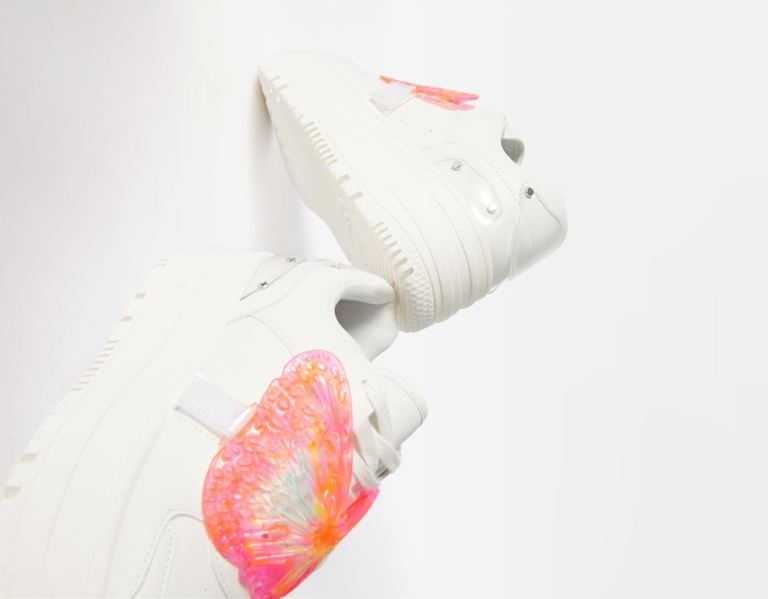 Bershka Platform With Butterfly Detail Sneakers Dames Wit | yDdveMnenut