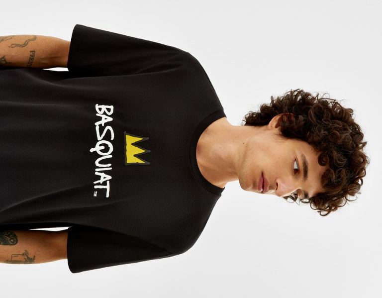 Bershka Regular-fit Kort Sleeve With A Jean-michel Basquiat Print T-shirts Heren Zwart | HH3VnbgapxO