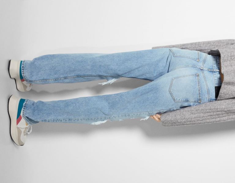 Bershka Ripped Rechtdoor Fit With Patches Jeans Dames Lichtblauw | y77HOYkAxfg