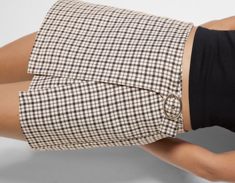 Bershka Skort With Gesp Rokken Dames Wit Zwart | jGfhhGiBFNL