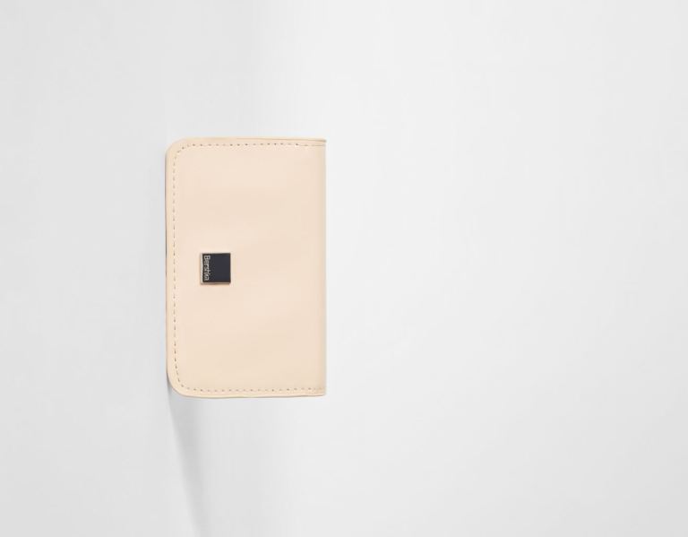 Bershka Smooth Faux-patent-finish Purse Tassen Dames Beige | 7NThtFXStpx