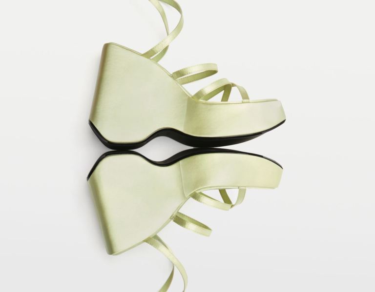 Bershka Wedge With Multiple Straps Sandalen Plateauzool Dames Groen | jyXl5eGbrBR